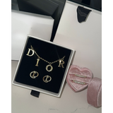 EXCLUSIVE | DR Earrings Silver